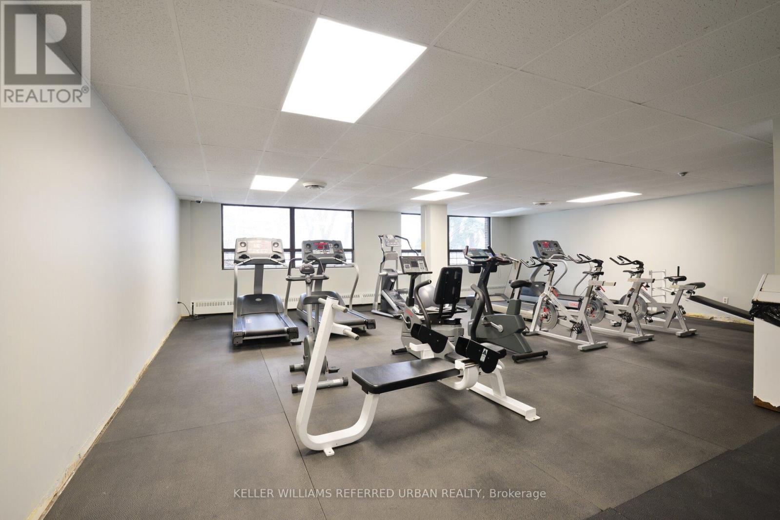 404 - 1515 Lakeshore Road E, Mississauga, Ontario  L5E 3E3 - Photo 47 - W12414774