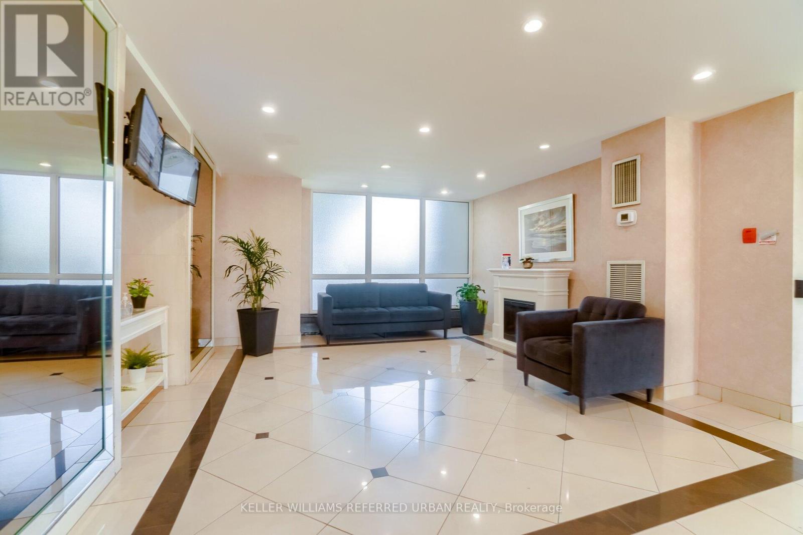 404 - 1515 Lakeshore Road E, Mississauga, Ontario  L5E 3E3 - Photo 36 - W12414774