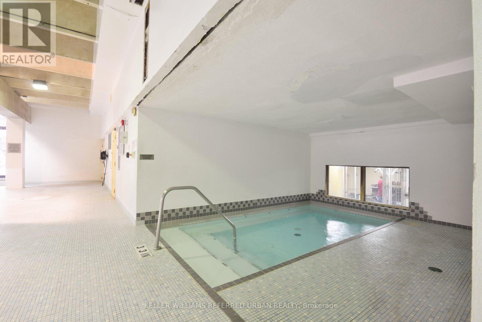 404 - 1515 Lakeshore Road E, Mississauga, Ontario  L5E 3E3 - Photo 46 - W12414774