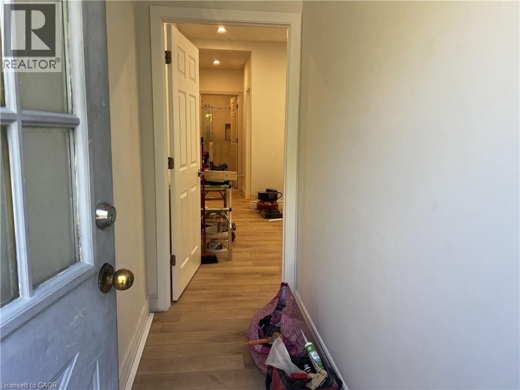 804a St Clair Avenue W Unit# 102, Toronto, Ontario  M6C 1B6 - Photo 3 - 40771902