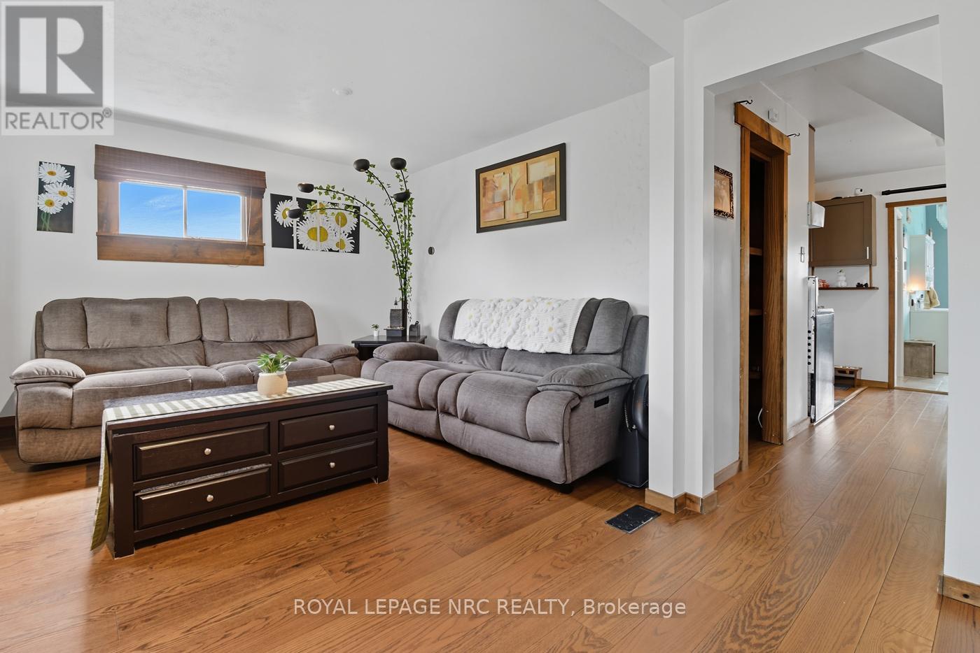 508 Main Street W, Port Colborne, Ontario  L3K 3W6 - Photo 8 - X12418436
