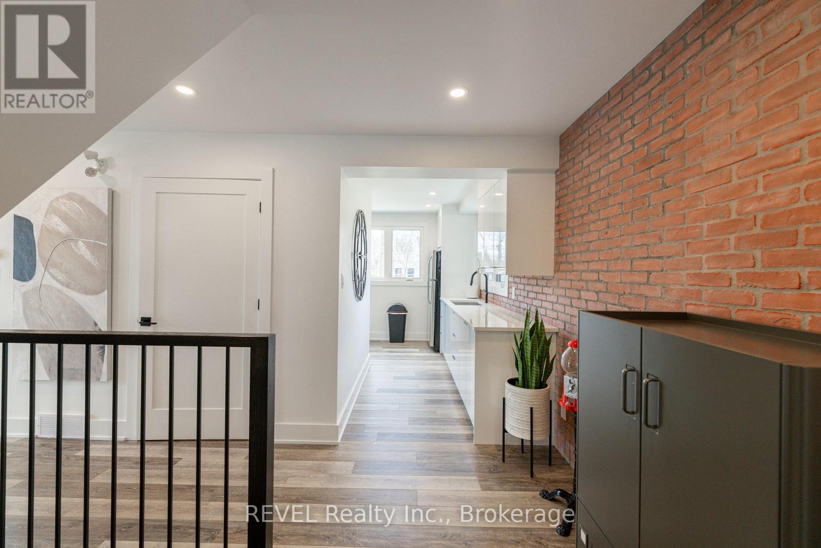 339 Mary Street, Niagara-On-The-Lake, Ontario  L0S 1J0 - Photo 10 - X12418496
