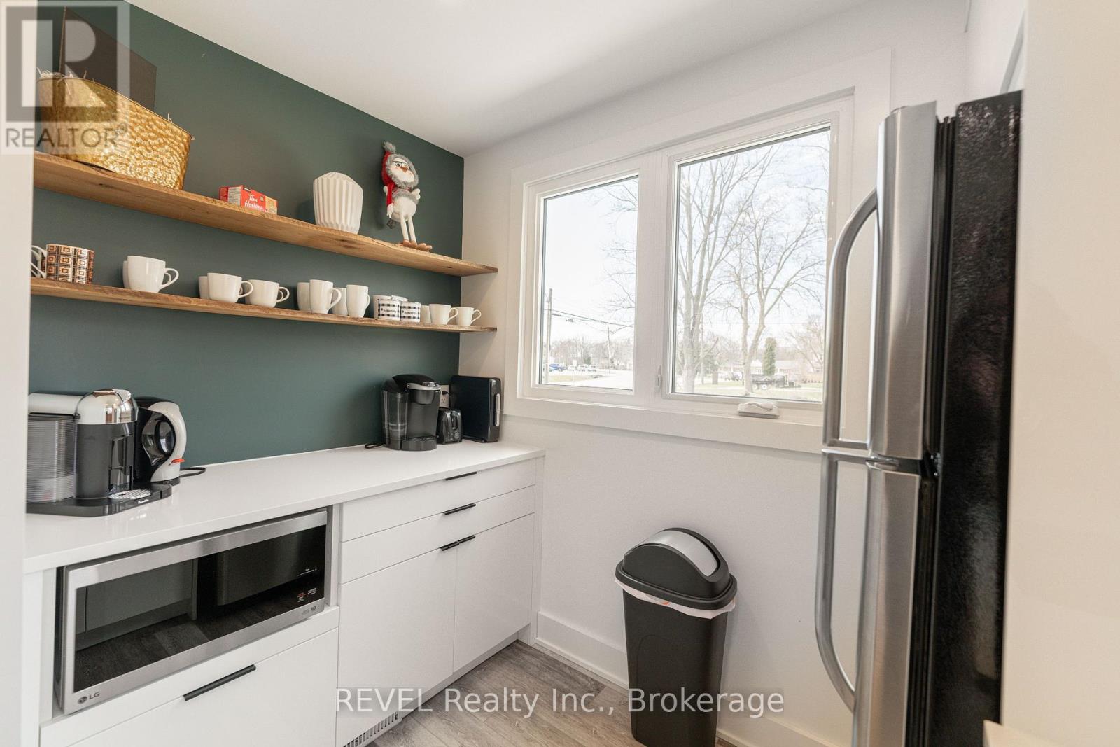 339 Mary Street, Niagara-On-The-Lake, Ontario  L0S 1J0 - Photo 12 - X12418496