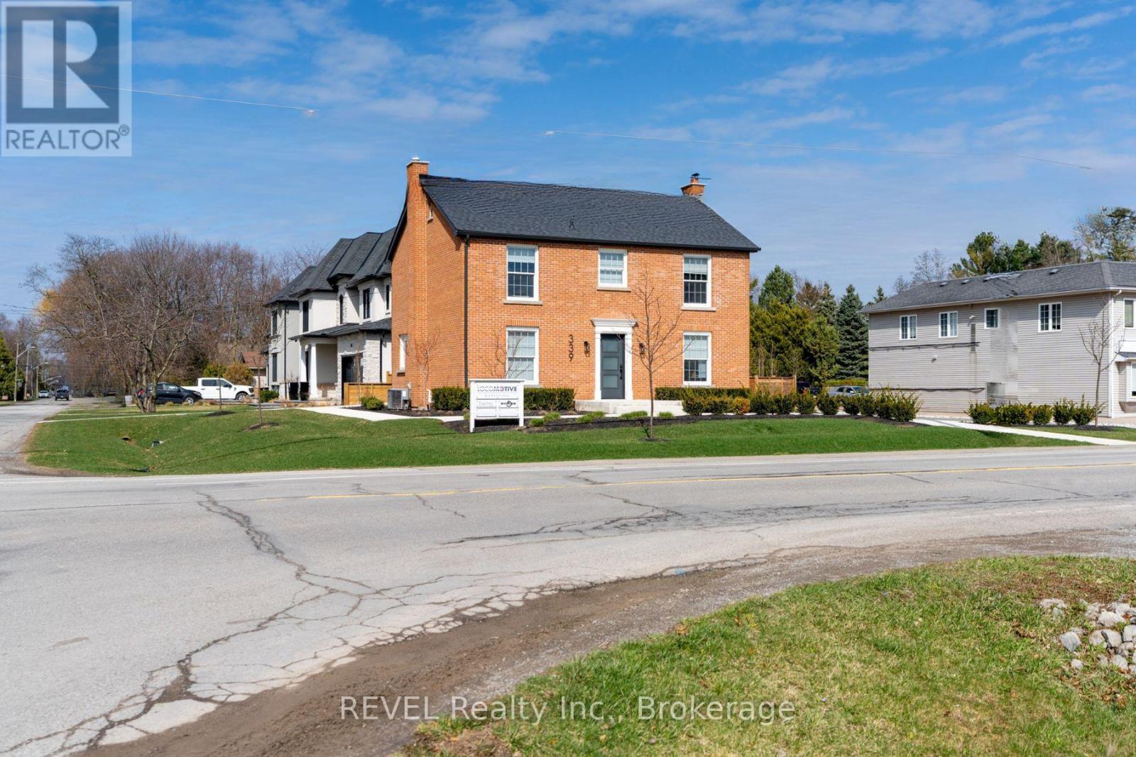 339 Mary Street, Niagara-On-The-Lake, Ontario  L0S 1J0 - Photo 2 - X12418496