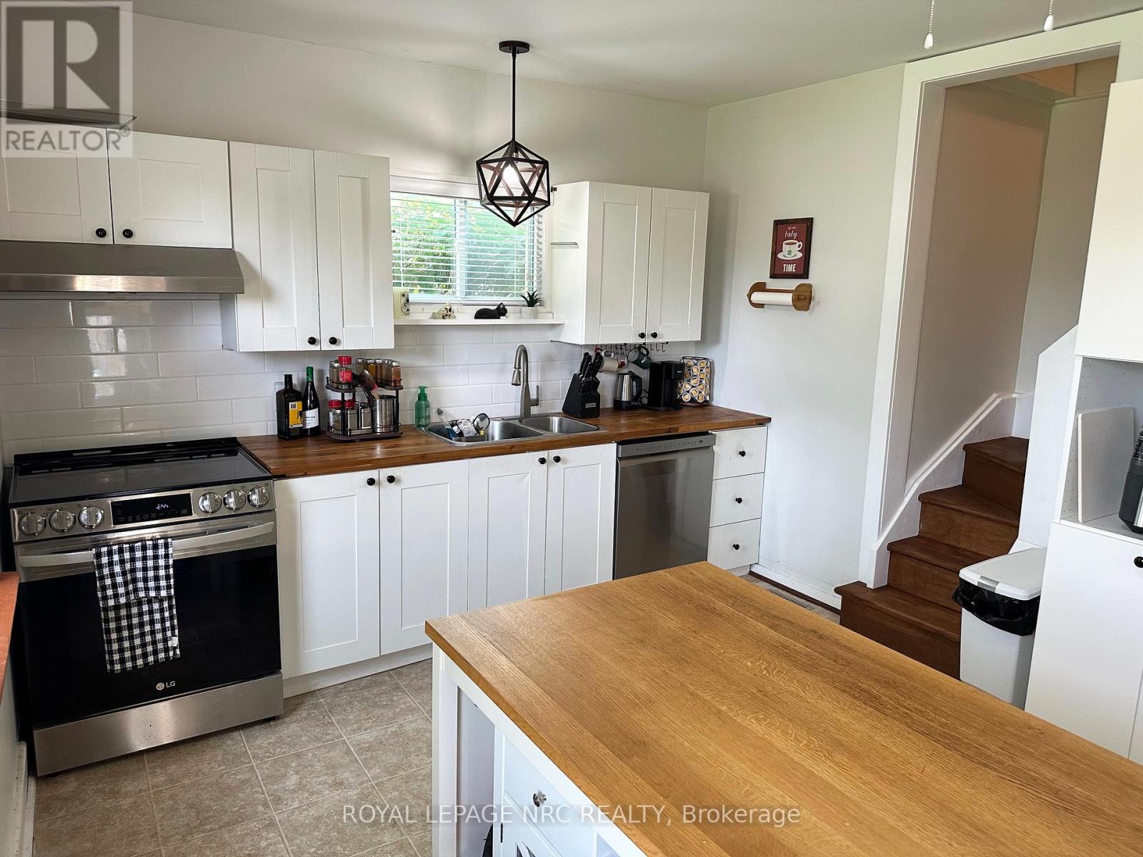 270 Beatrice Street, Welland, Ontario  L3B 2Z7 - Photo 14 - X12418504