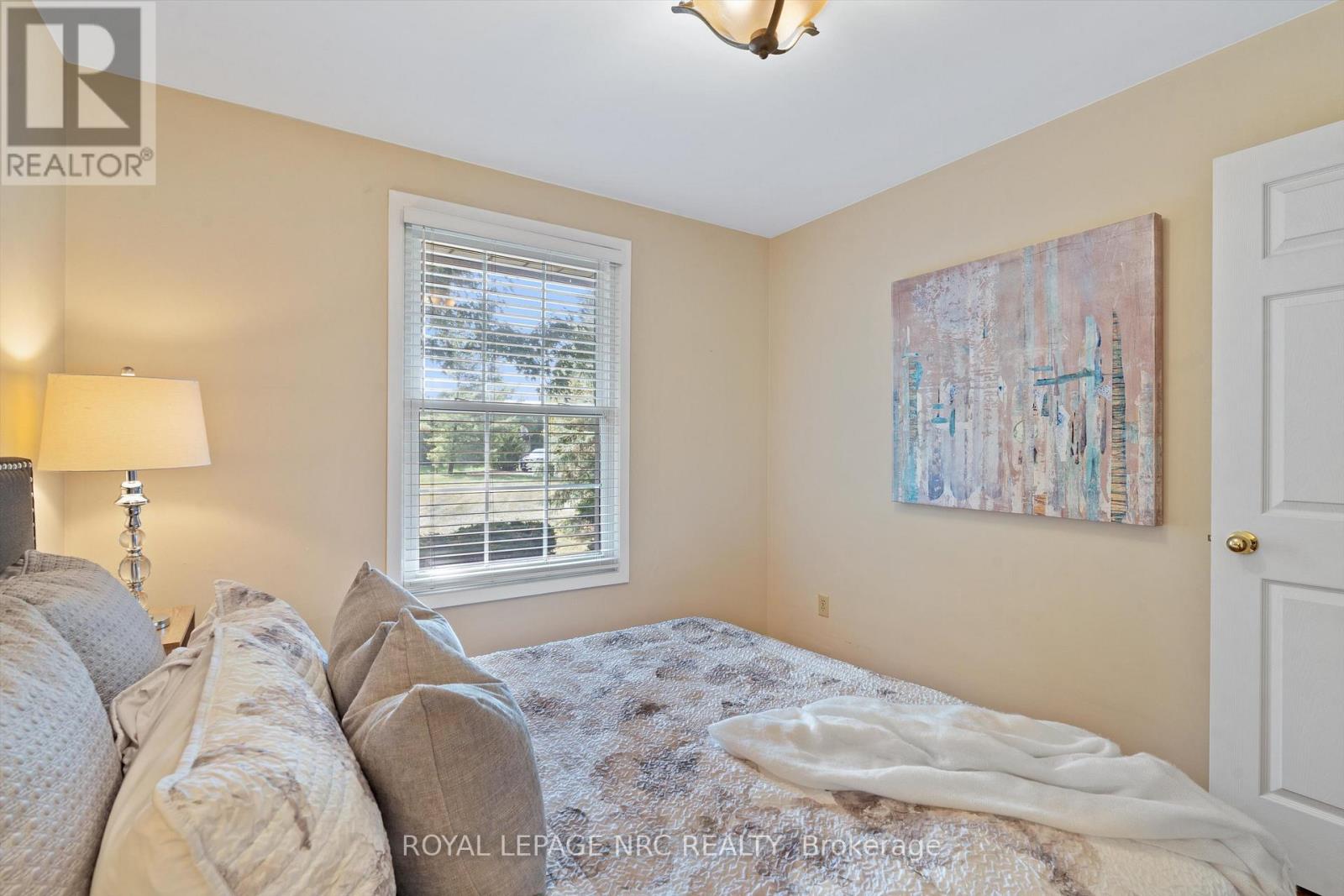 3433 Robbins Avenue, Lincoln, Ontario  L2R 6P7 - Photo 26 - X12418556