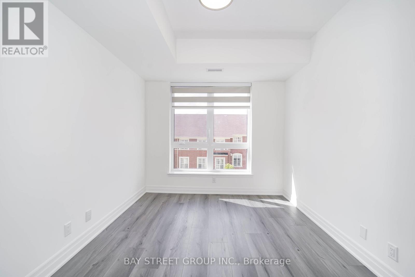 327 - 101 Cathedral High Street, Markham, Ontario  L6C 3L8 - Photo 23 - N12418391