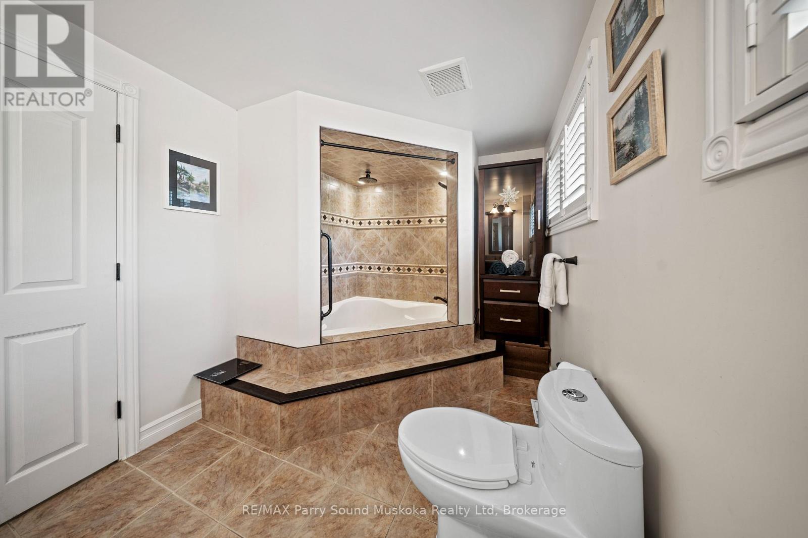 38 Fortin Drive, West Nipissing, Ontario  P0H 2M0 - Photo 35 - X12418628
