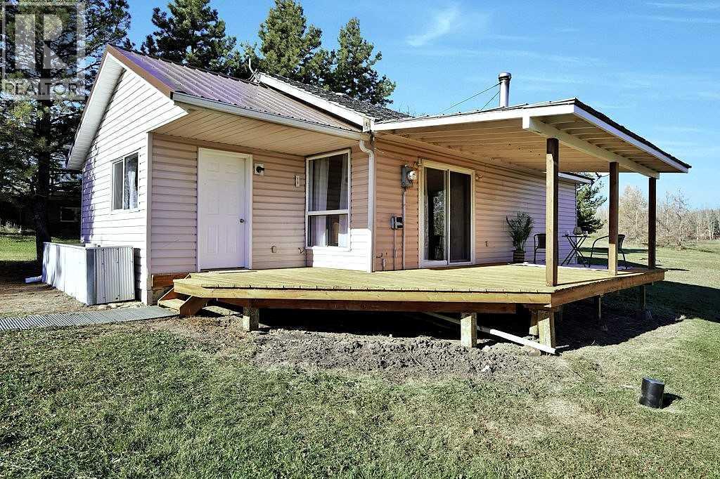 8 Sunnyside Drive, Rural Ponoka County, Alberta  T0C 2J0 - Photo 4 - A2174815
