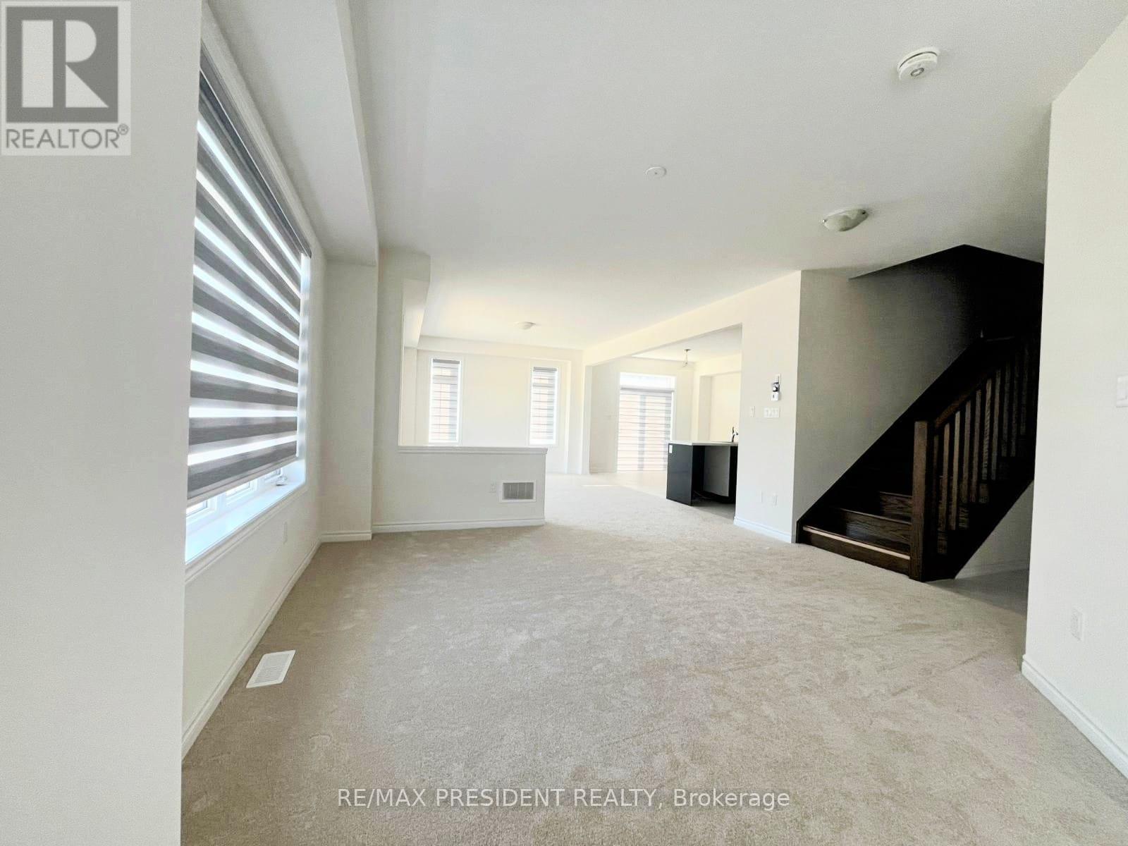 2 Mckernan Avenue, Brantford, Ontario  N3V 0C1 - Photo 3 - X12410288
