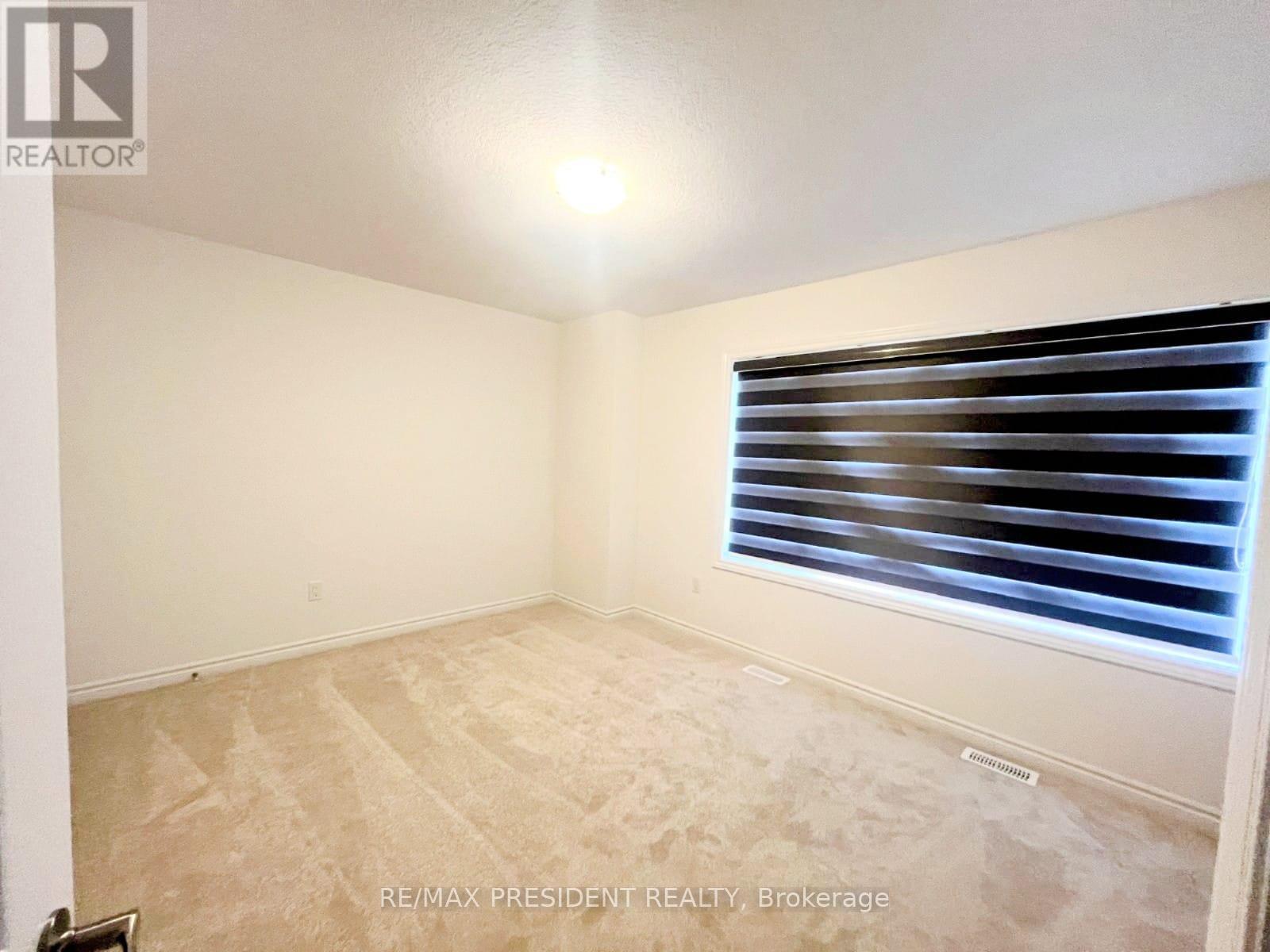 2 Mckernan Avenue, Brantford, Ontario  N3V 0C1 - Photo 16 - X12410288