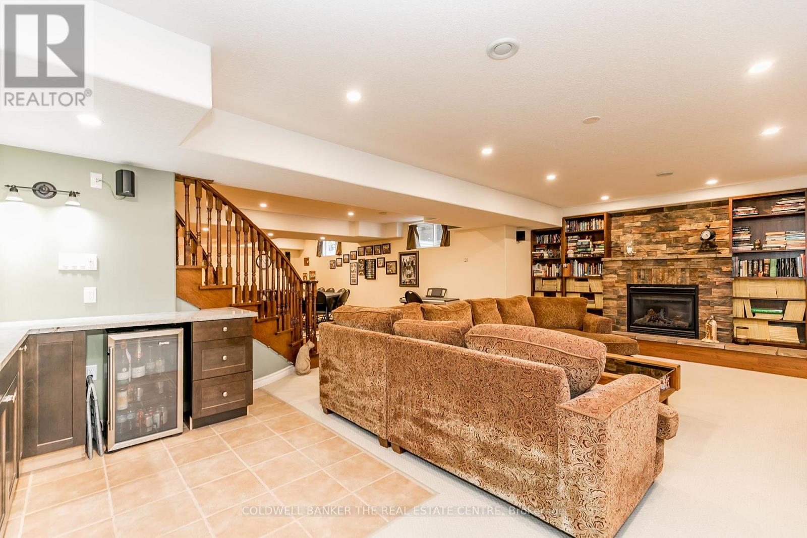 35 Reillys Run, Springwater, Ontario  L9X 0H6 - Photo 38 - S12418367