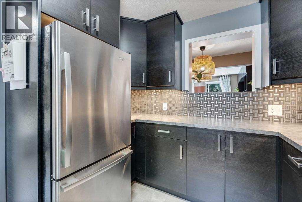 90, 330 Canterbury Drive Sw, Calgary, Alberta  T2W 1H6 - Photo 7 - A2257400