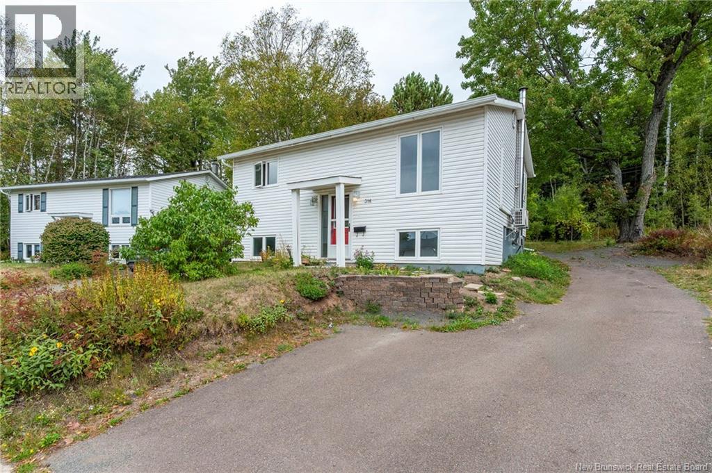 316 Westbrook Circle, Moncton, New Brunswick  E1E 2M2 - Photo 4 - NB127086