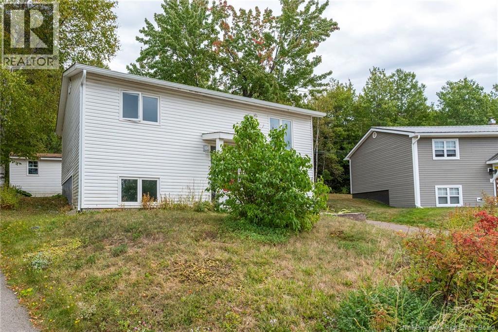 316 Westbrook Circle, Moncton, New Brunswick  E1E 2M2 - Photo 5 - NB127086