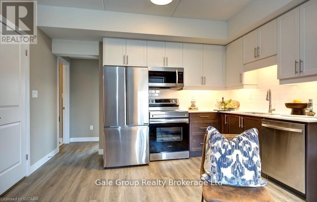 E2 - 439 Athlone Avenue, Woodstock, Ontario  N4V 0C8 - Photo 3 - X12418598