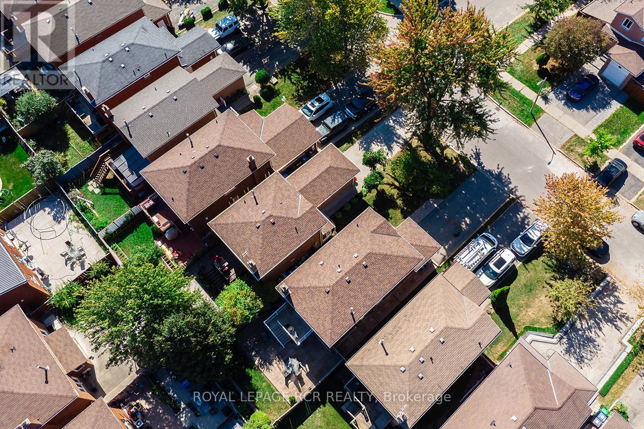 19 Shenstone Avenue, Brampton, Ontario  L6Z 2Y9 - Photo 30 - W12418337