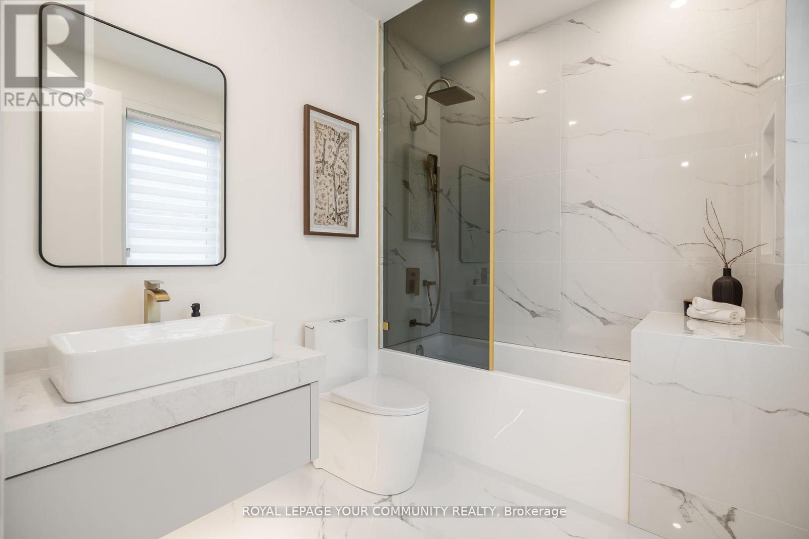 14 Ranwood Drive, Toronto, Ontario  M9N 3E9 - Photo 37 - W12418340
