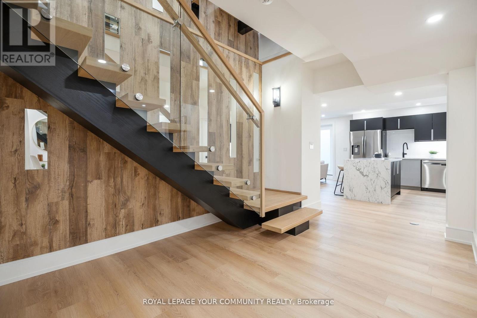 14 Ranwood Drive, Toronto, Ontario  M9N 3E9 - Photo 38 - W12418340
