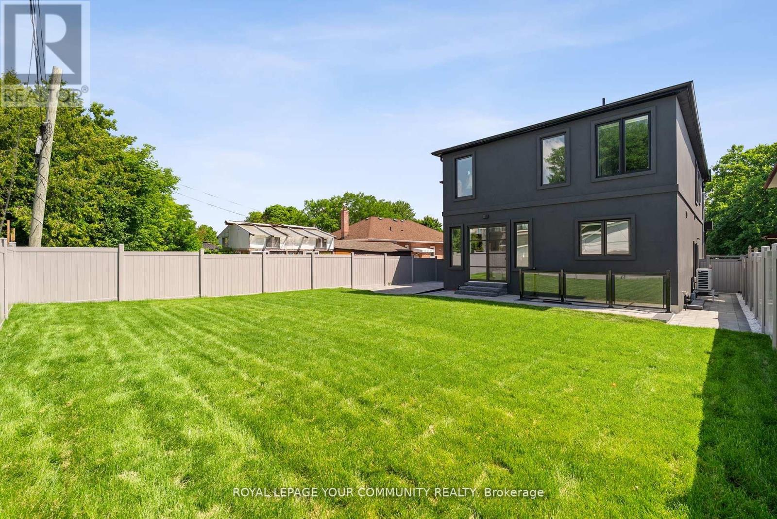 14 Ranwood Drive, Toronto, Ontario  M9N 3E9 - Photo 47 - W12418340