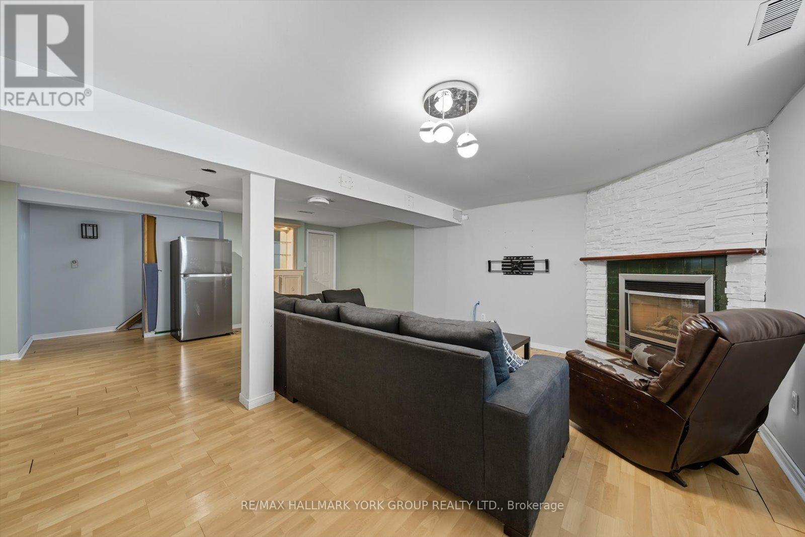 27 Bromley Crescent, Brampton, Ontario  L6T 1Z2 - Photo 33 - W12418399