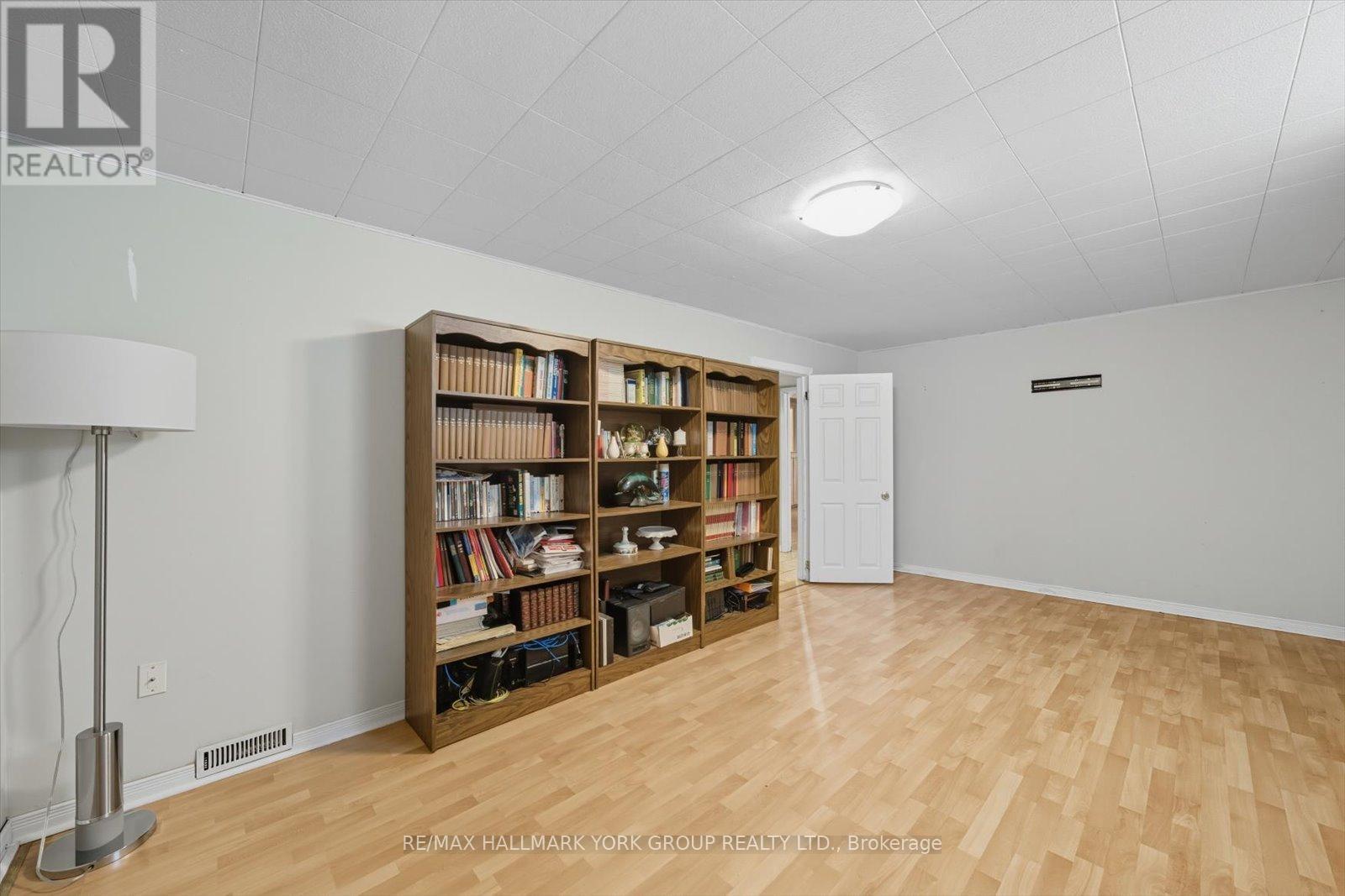 27 Bromley Crescent, Brampton, Ontario  L6T 1Z2 - Photo 37 - W12418399