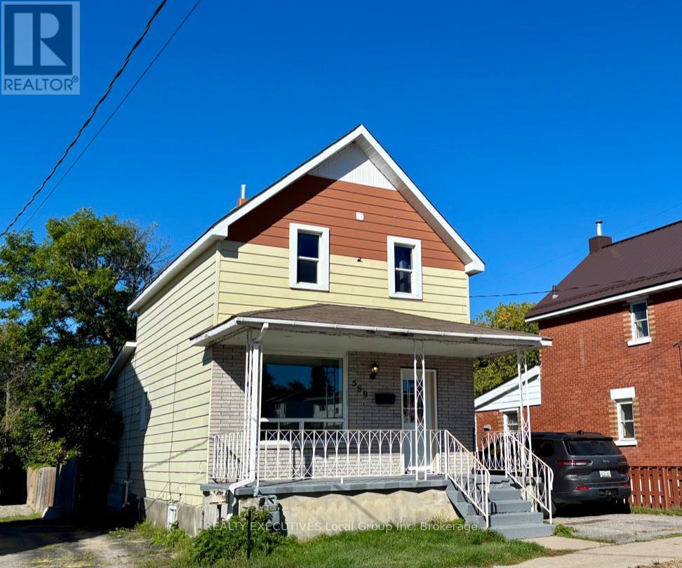 589 Douglas Street, North Bay, Ontario  P1B 5N7 - Photo 1 - X12418508