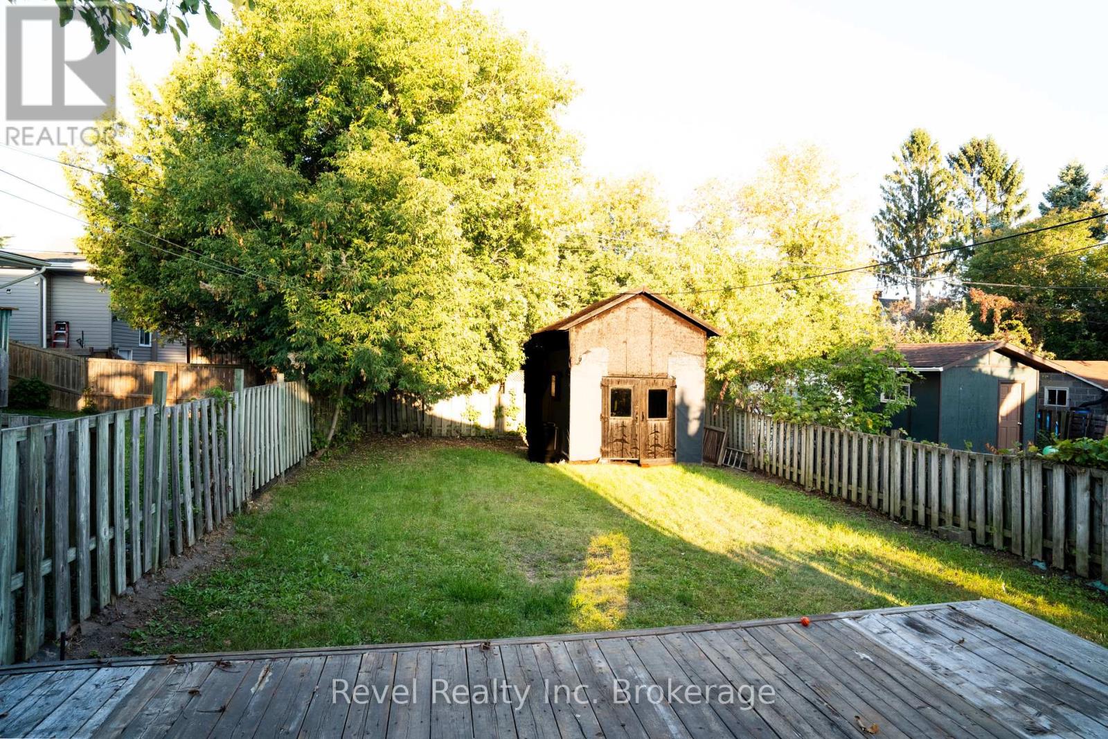 688 Douglas Street, North Bay, Ontario  P1B 5N8 - Photo 16 - X12418589