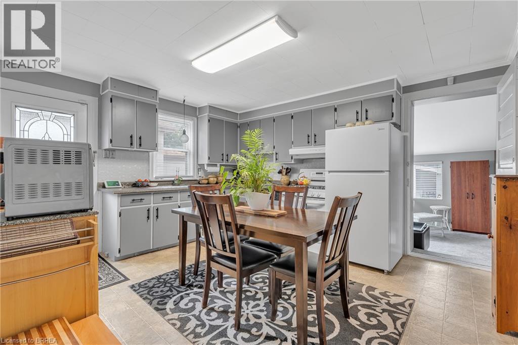 17 Blossie Street, Brantford, Ontario  N3S 2V7 - Photo 11 - 40760501