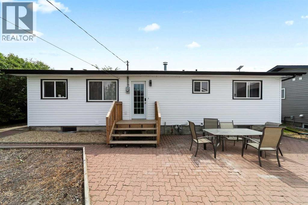 5612 50 Avenue, Killam, Alberta  T0B 2L0 - Photo 7 - A2240337