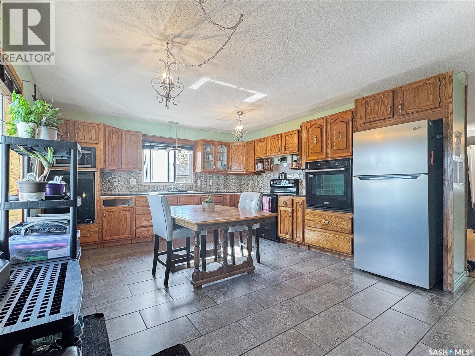 106 Strange Street, Cut Knife, Saskatchewan  S0M 0N0 - Photo 2 - SK018986