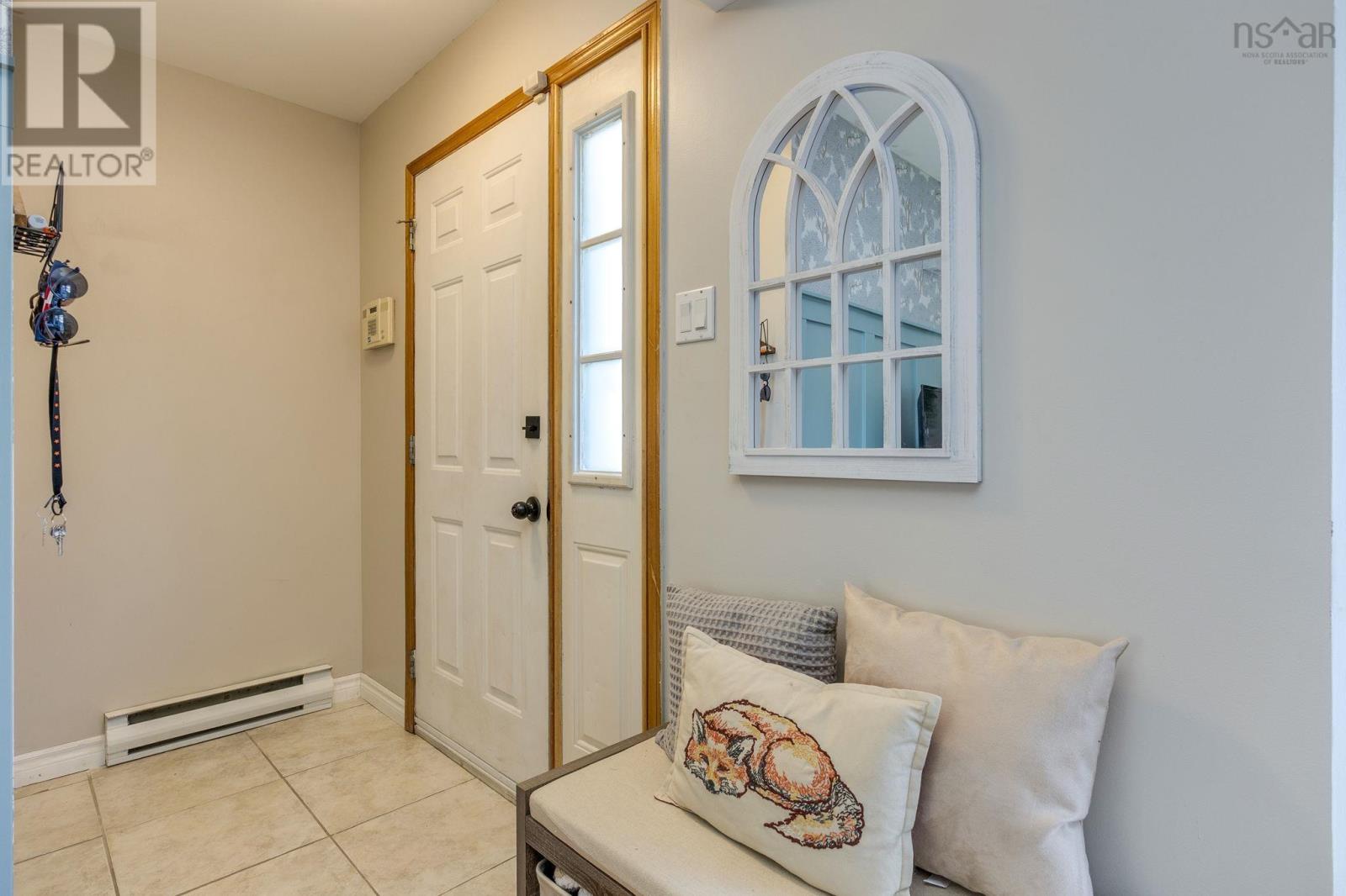 Property at 9 Longstaff Court image 2