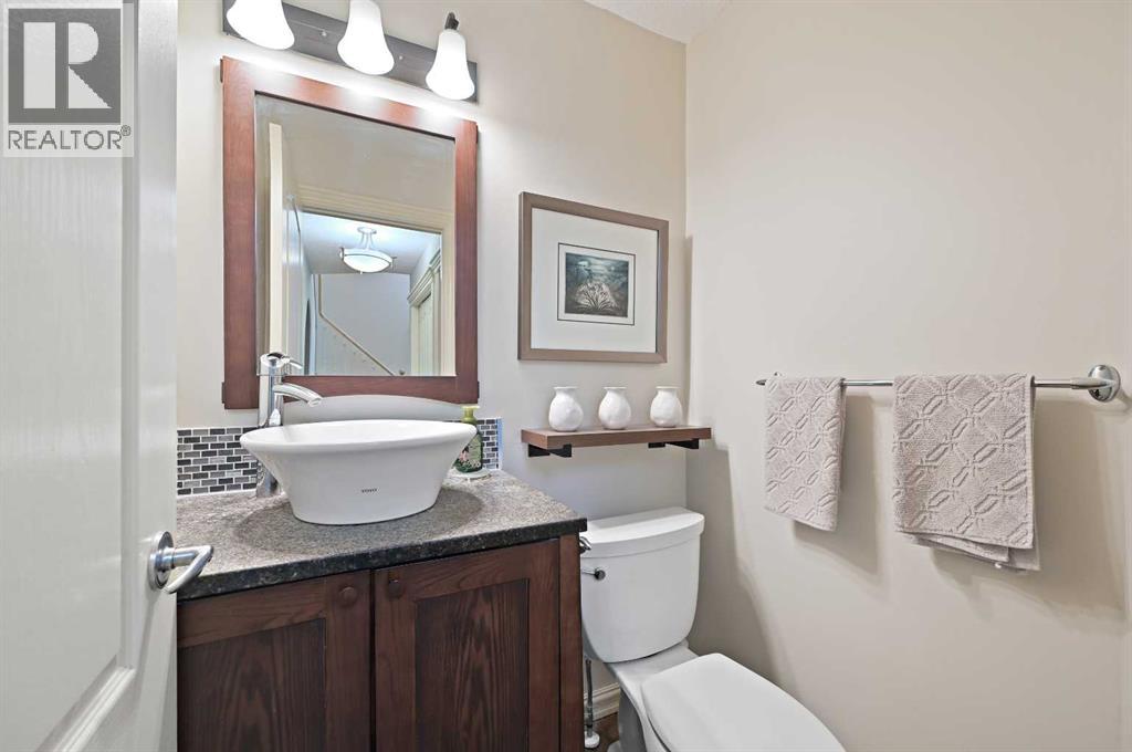 41 Strathridge Crescent Sw, Calgary, Alberta  T3H 3R9 - Photo 19 - A2256672