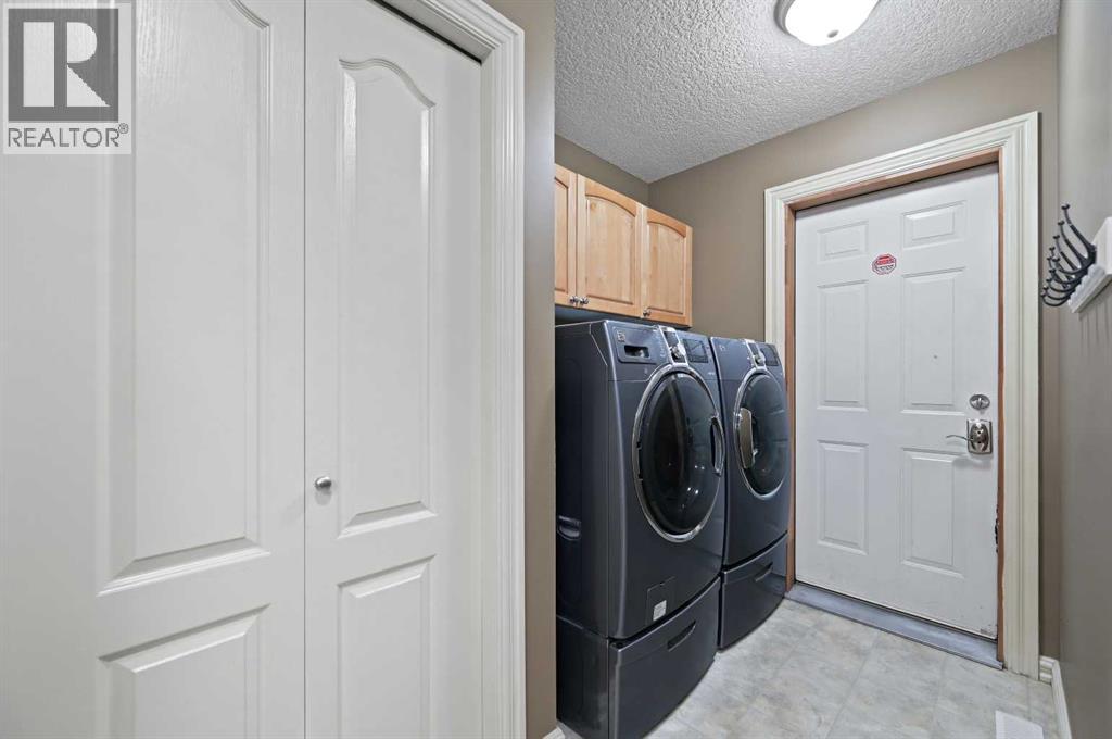 41 Strathridge Crescent Sw, Calgary, Alberta  T3H 3R9 - Photo 39 - A2256672