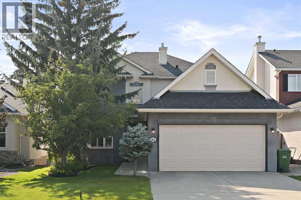 41 Strathridge Crescent SW, Calgary, Alberta