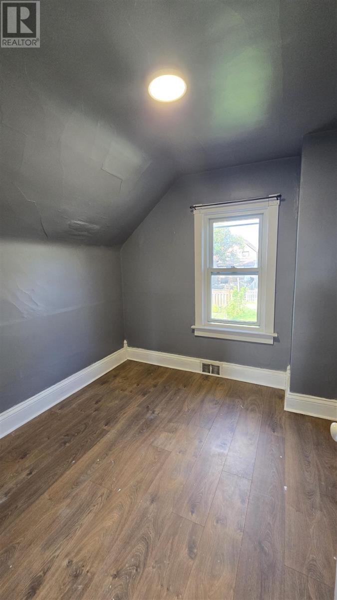 33 Pardee Ave, Sault Ste. Marie, Ontario  P6B 1V9 - Photo 17 - SM252698