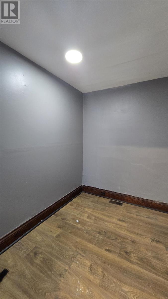 33 Pardee Ave, Sault Ste. Marie, Ontario  P6B 1V9 - Photo 9 - SM252698