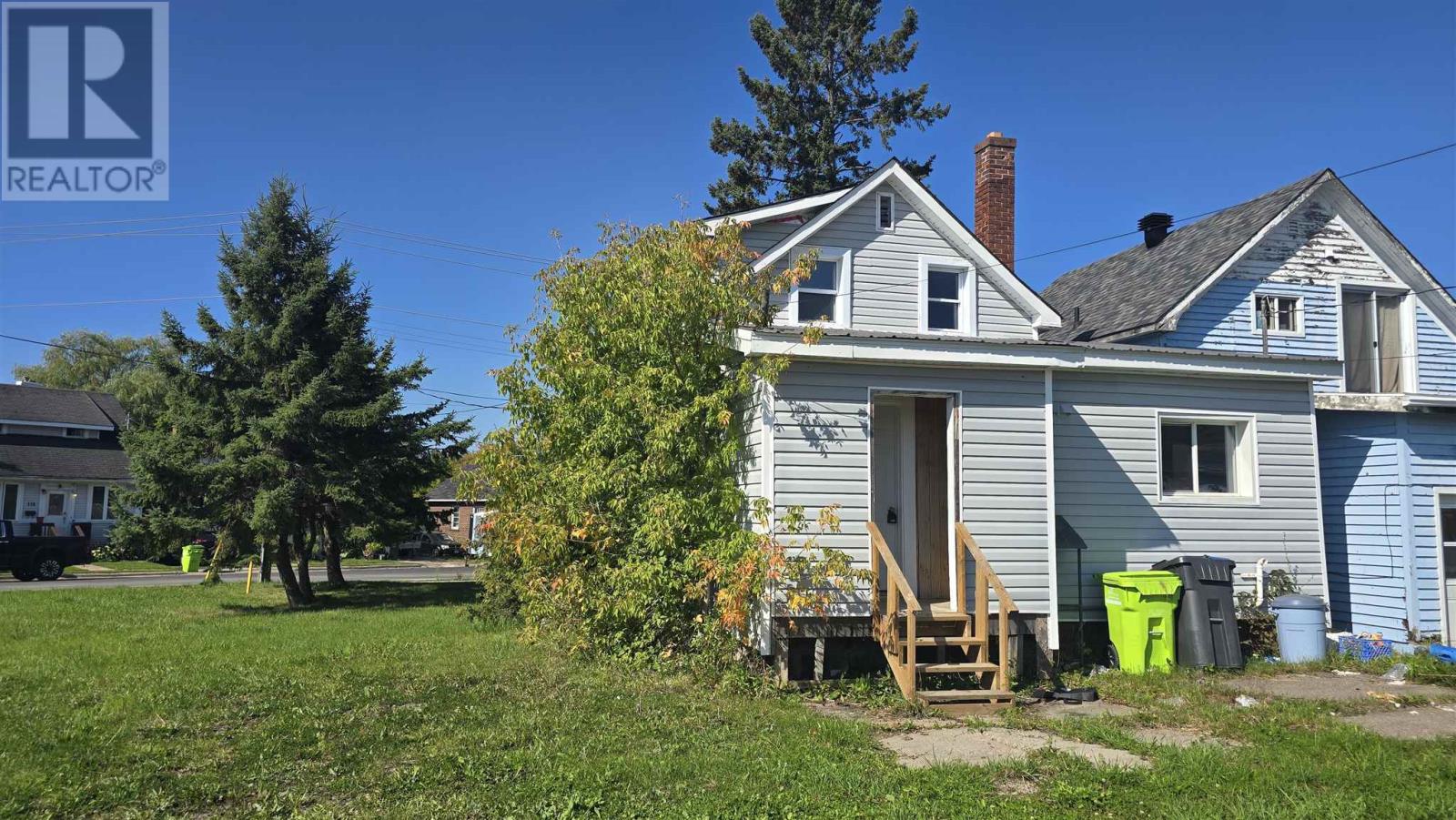 6 Spruce St, Sault Ste. Marie, Ontario  P6B 2G6 - Photo 1 - SM252712