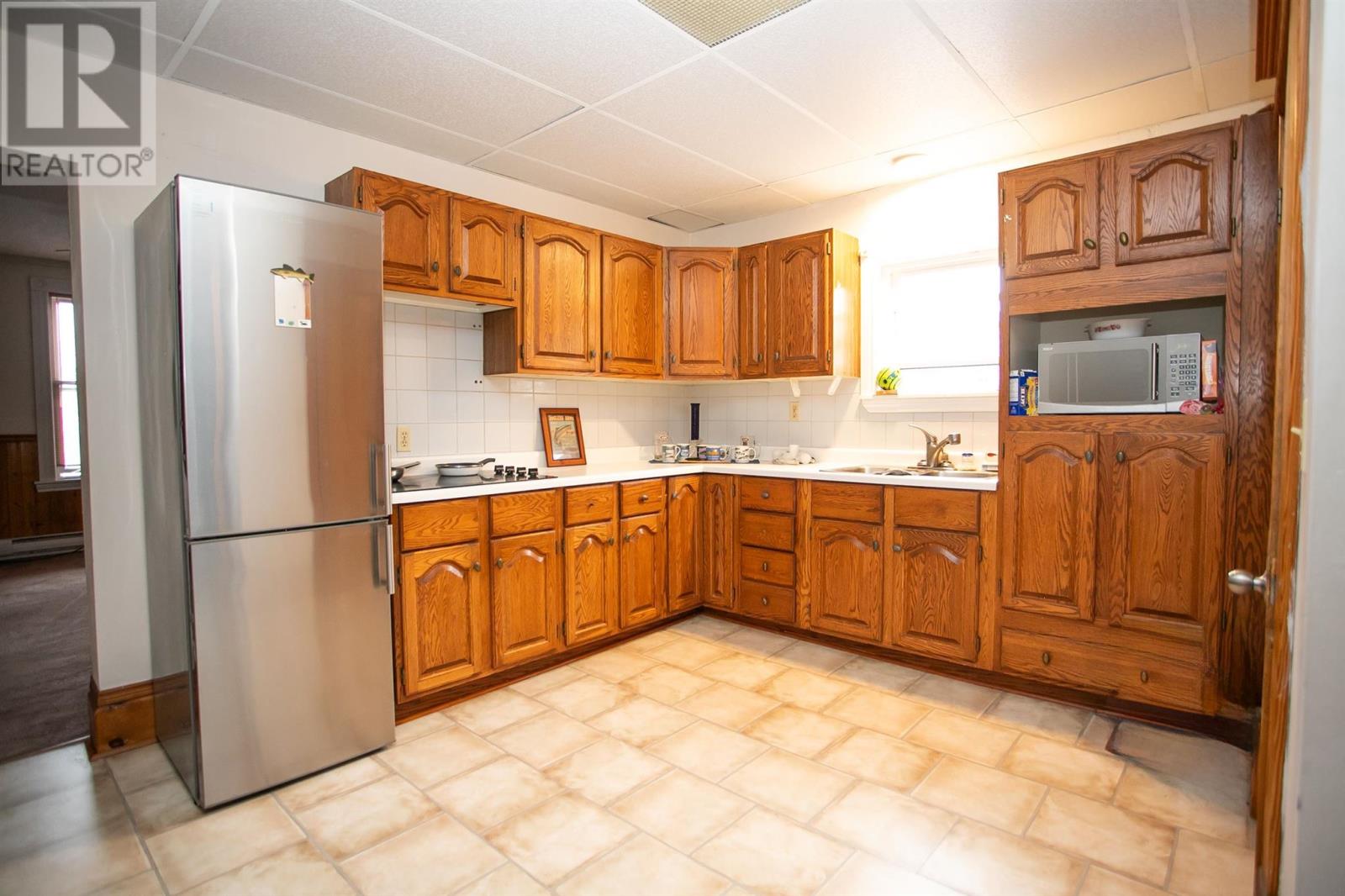 346 Bruce St, Sault Ste. Marie, Ontario  P6B 1P7 - Photo 9 - SM252714