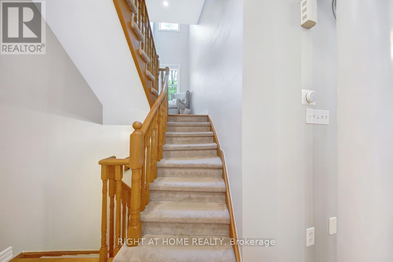 23 Michael Way, Markham (Buttonville), Ontario  L3R 5G4 - Photo 5 - N12386500