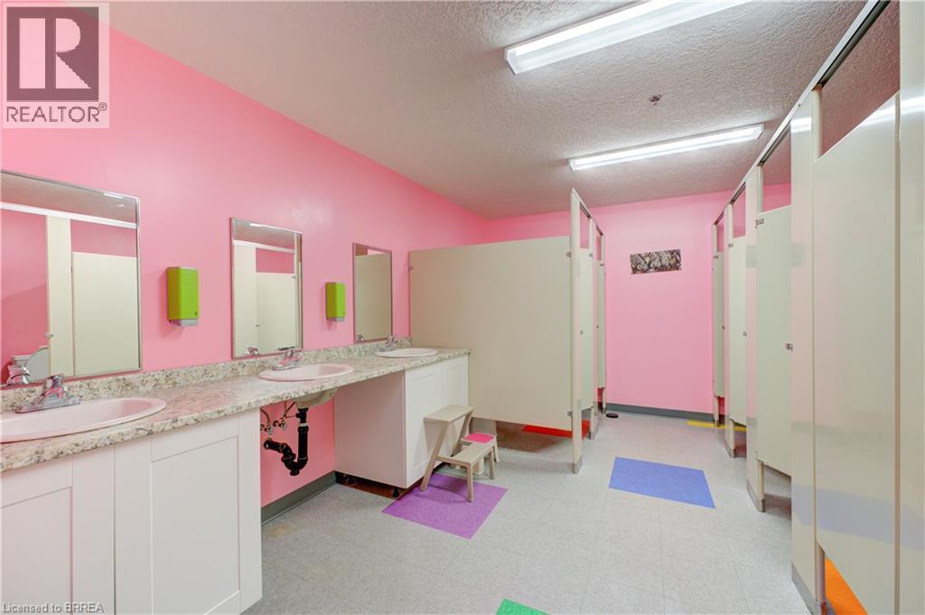 603 Colborne Street Unit# 2, Brantford, Ontario  N3S 7S8 - Photo 13 - 40768928