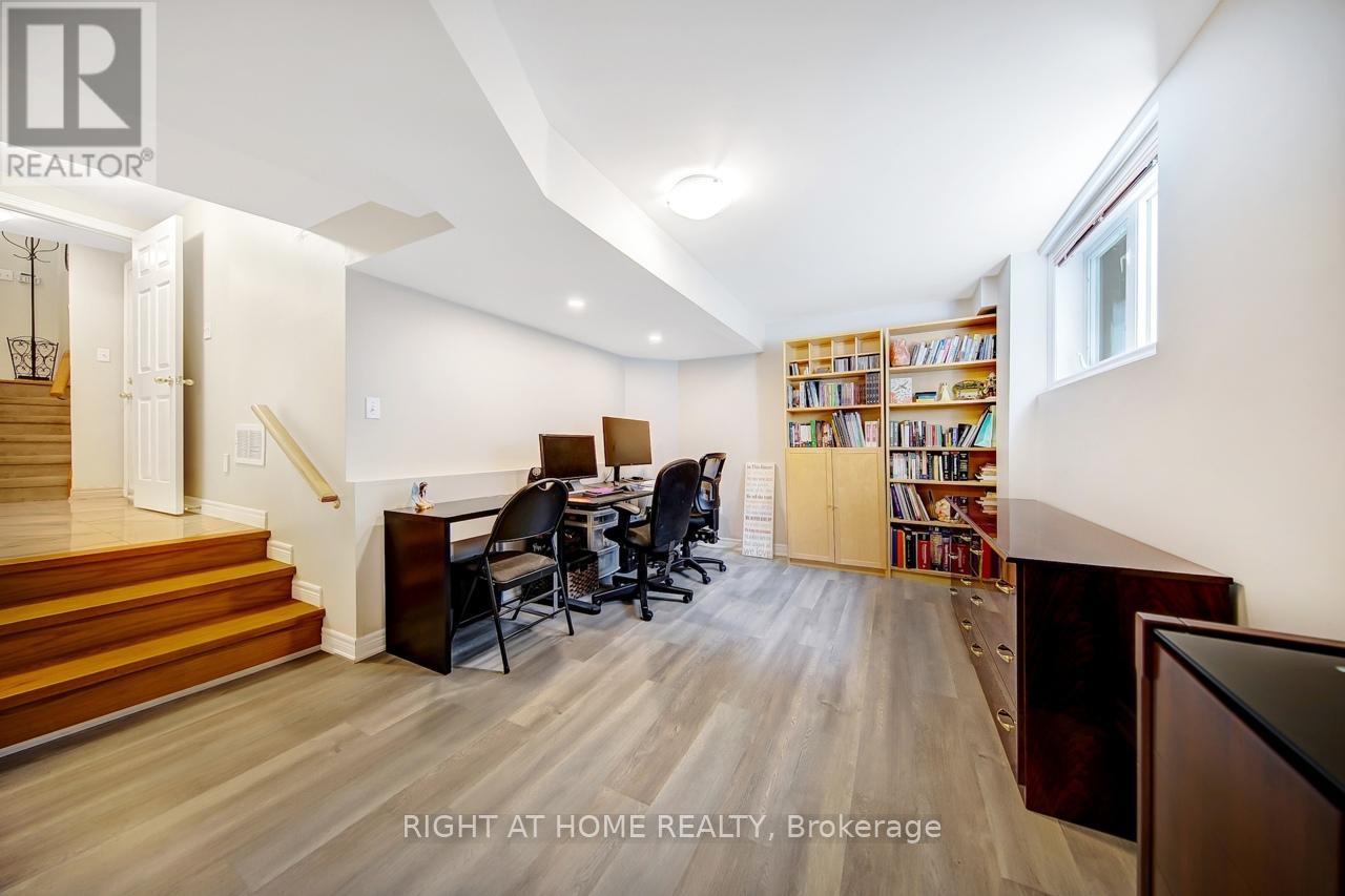 23 Michael Way, Markham (Buttonville), Ontario  L3R 5G4 - Photo 30 - N12386500