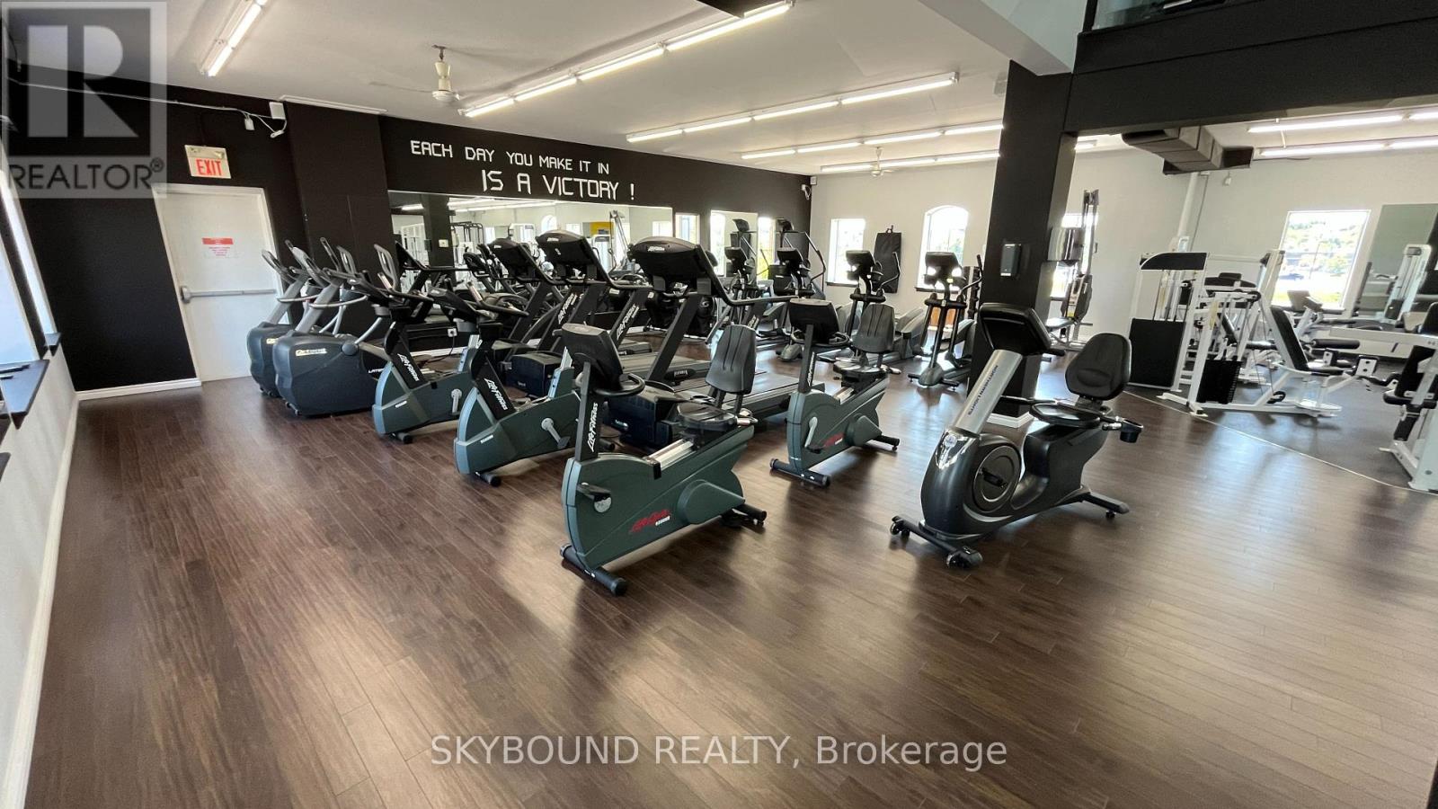 Unit 5 - 170 Lakeview Crescent, Orangeville, Ontario  L9W 5J7 - Photo 10 - W12365173