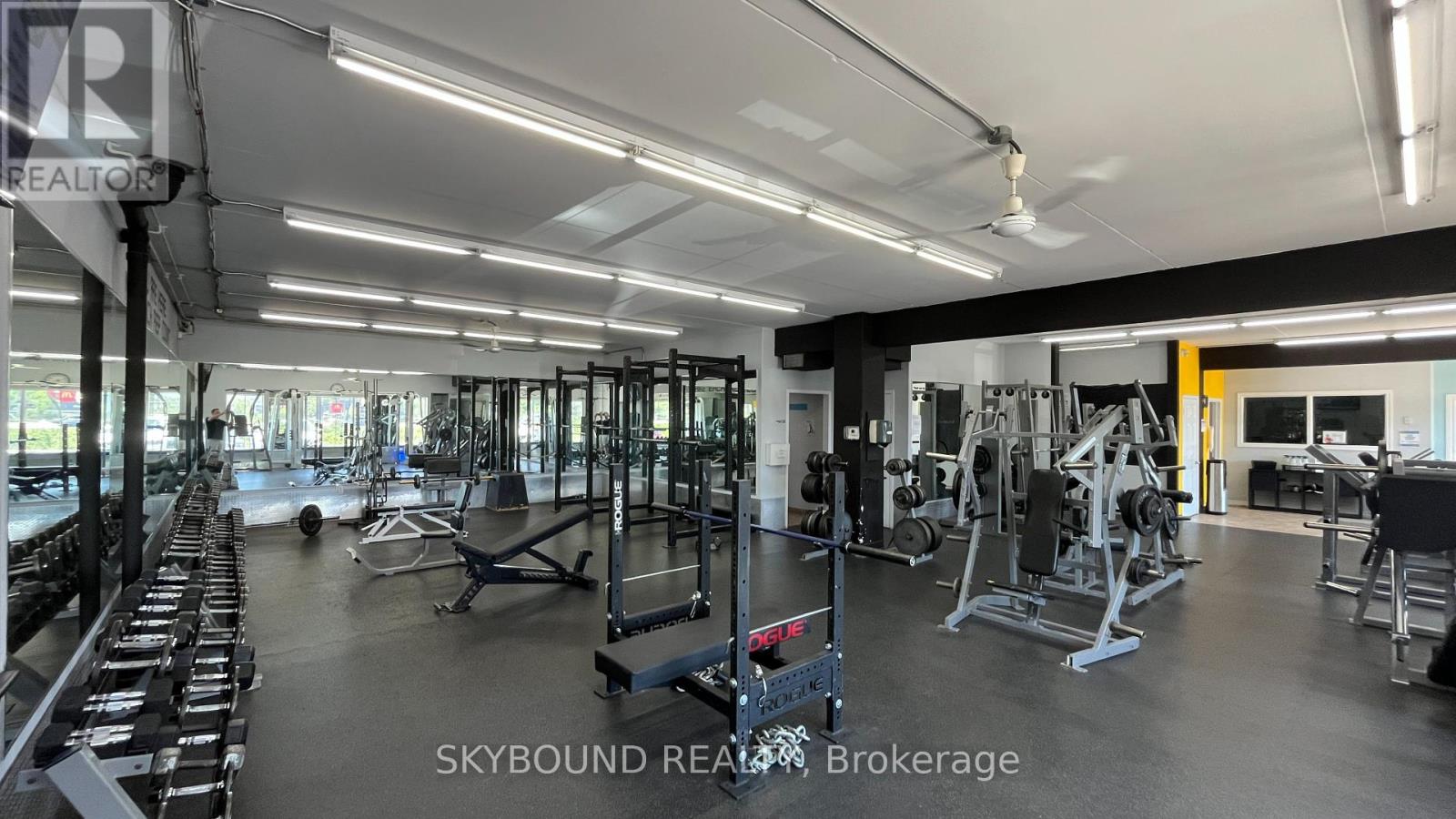 Unit 5 - 170 Lakeview Crescent, Orangeville, Ontario  L9W 5J7 - Photo 4 - W12365173