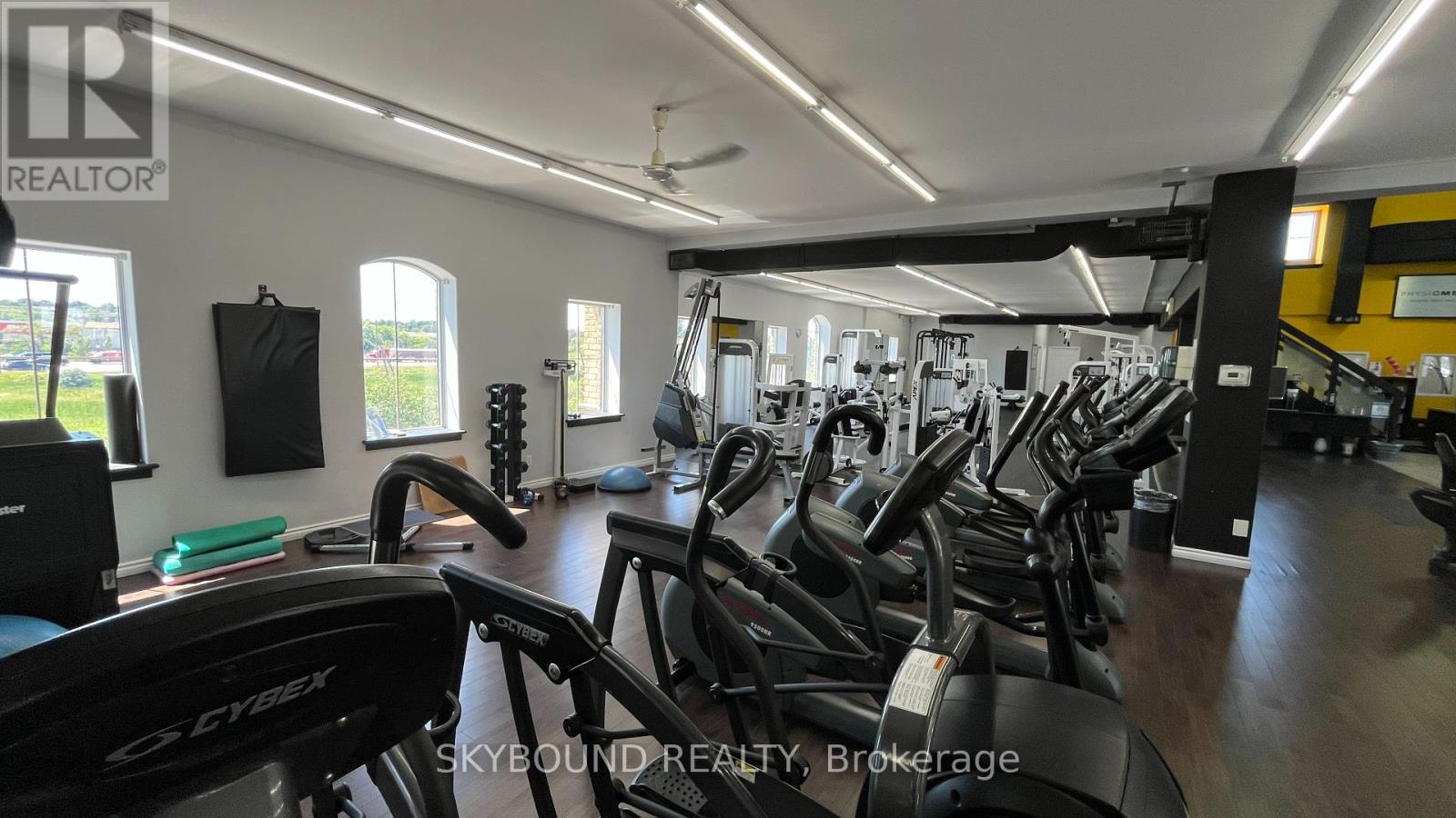 Unit 5 - 170 Lakeview Crescent, Orangeville, Ontario  L9W 5J7 - Photo 8 - W12365173