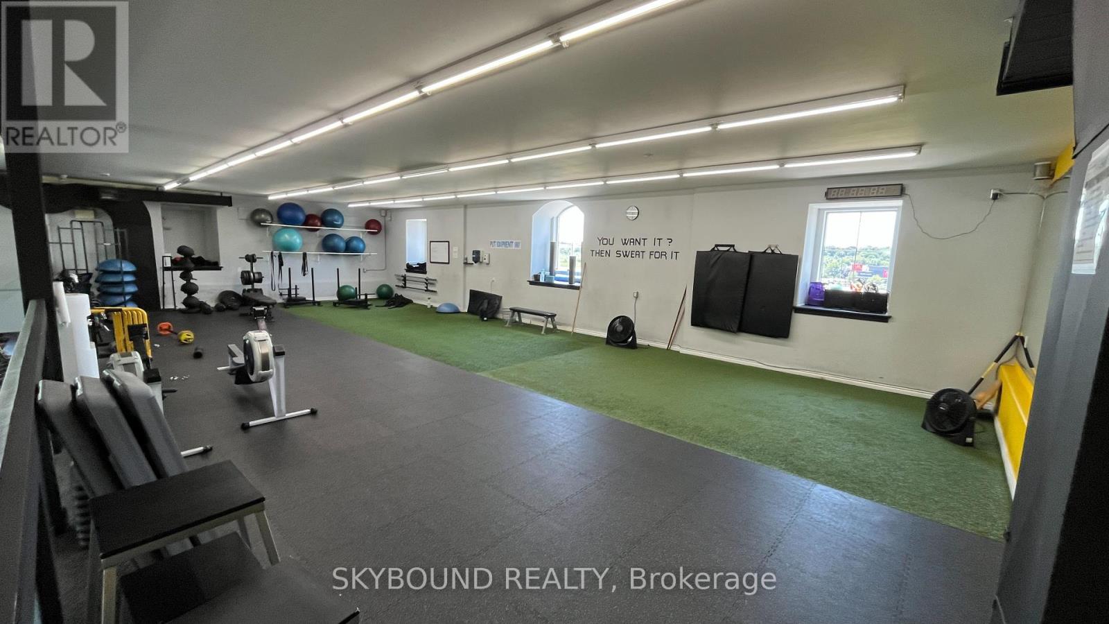 Unit 5 - 170 Lakeview Crescent, Orangeville, Ontario  L9W 5J7 - Photo 9 - W12365173