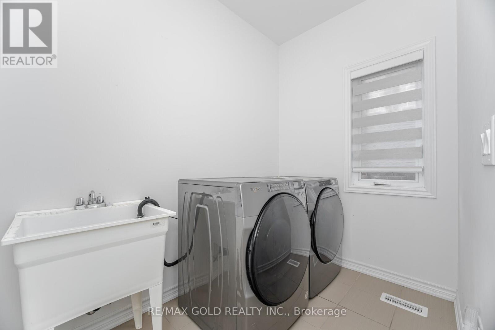 37 Corbett Street, Southgate, Ontario  N0C 1B0 - Photo 11 - X12415205