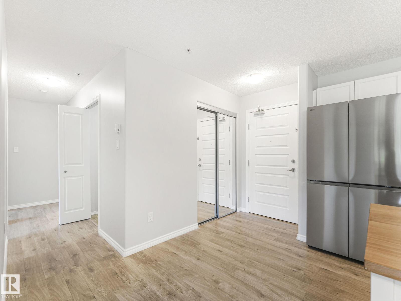 #110 646 Mcallister Lo Sw, Edmonton, Alberta  T6W 0B5 - Photo 3 - E4449456