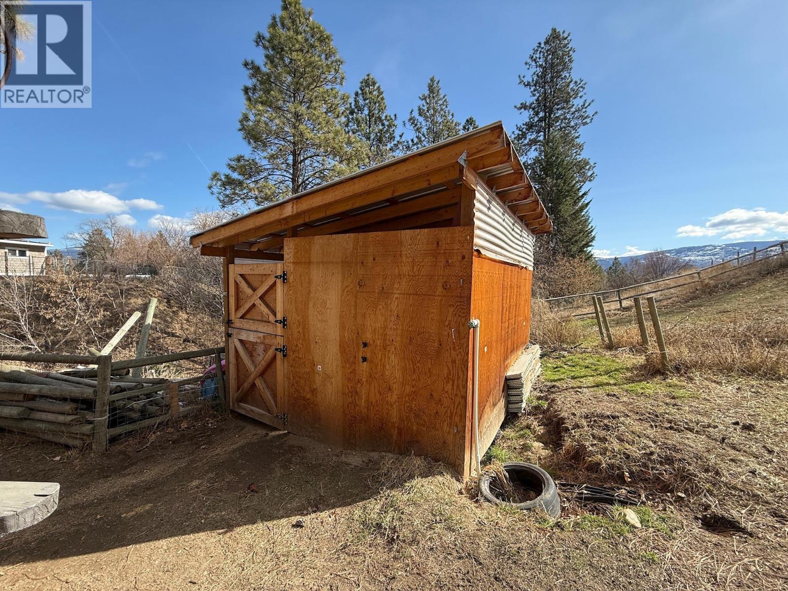 2211 West Bench Drive, Penticton, British Columbia  V2A 8Z8 - Photo 37 - 10339823