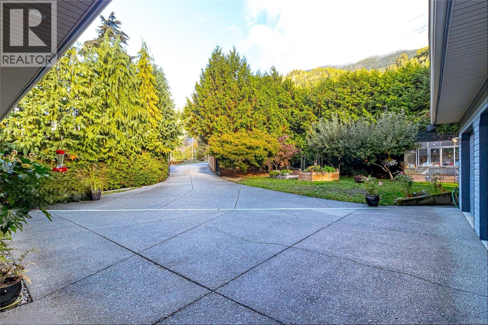 10662 Alder Cres, Youbou, British Columbia  V0R 3E0 - Photo 63 - 1014061